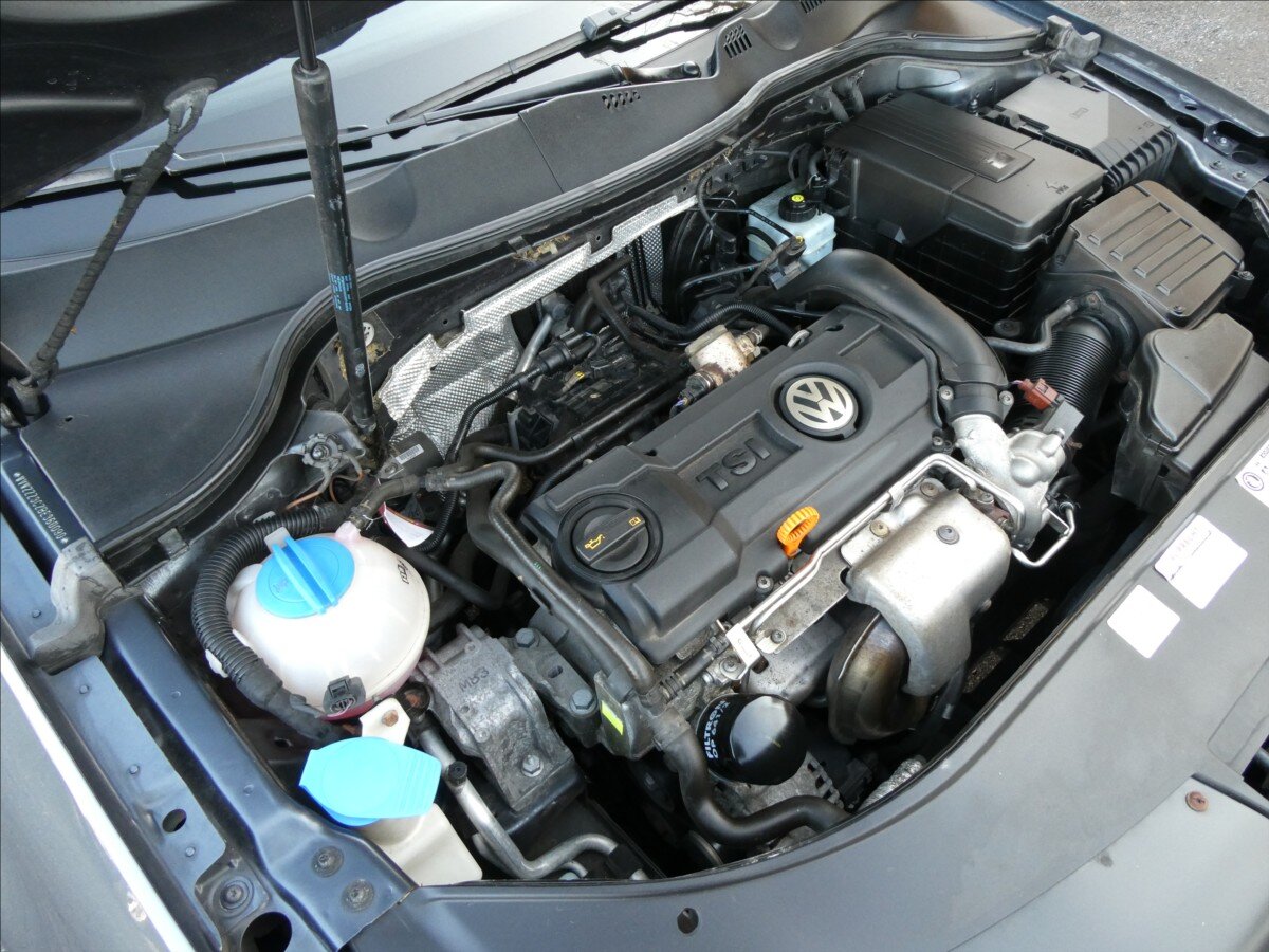 Volkswagen Passat Kombi 1,4 l 90 kw