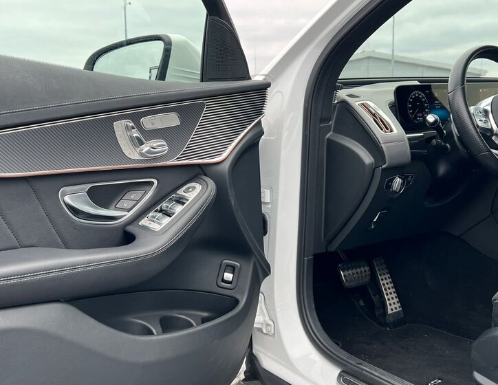 Mercedes-Benz EQC 22