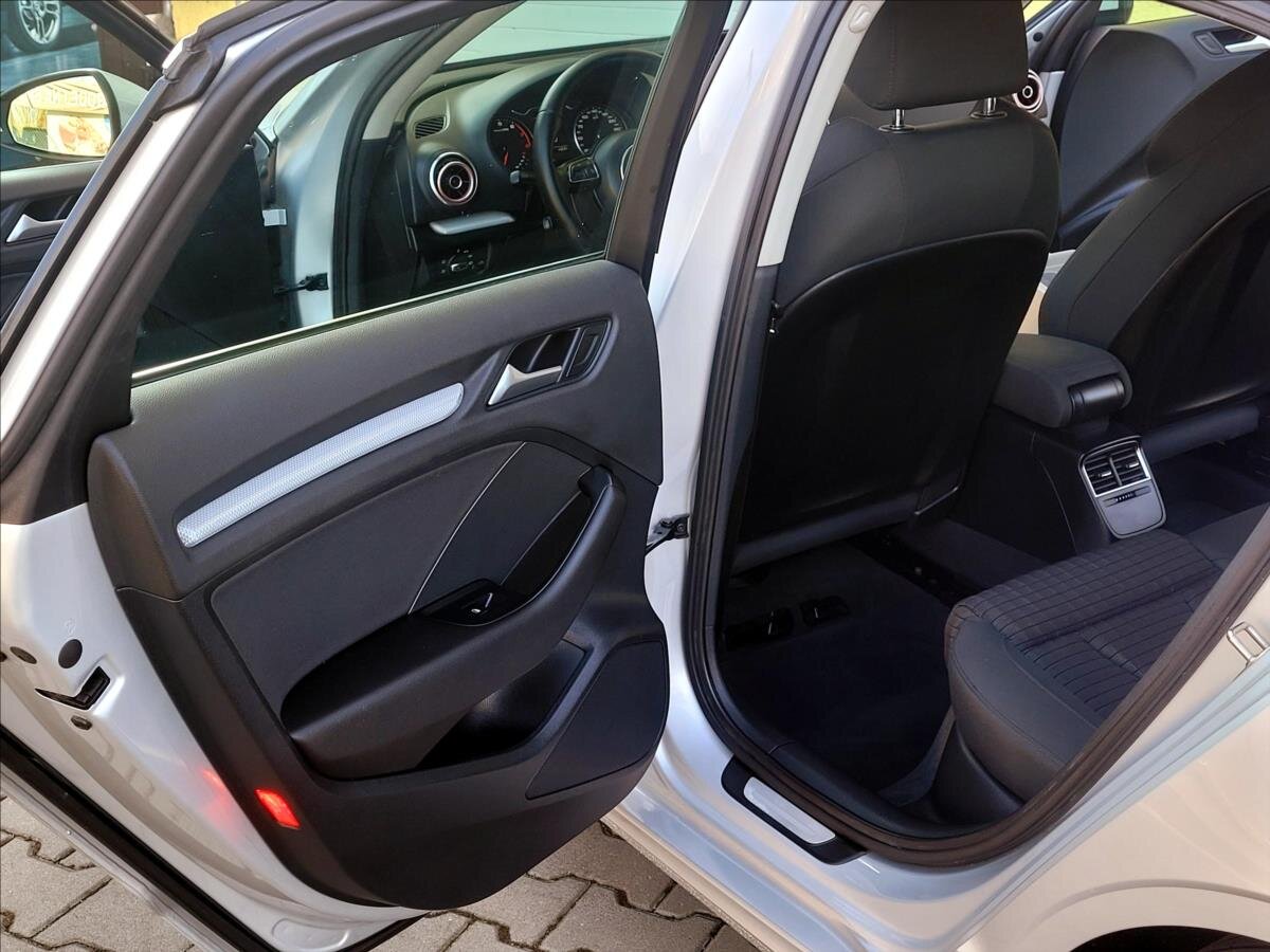 Audi A3 Sedan / Limuzína 1,4 l 103 kw