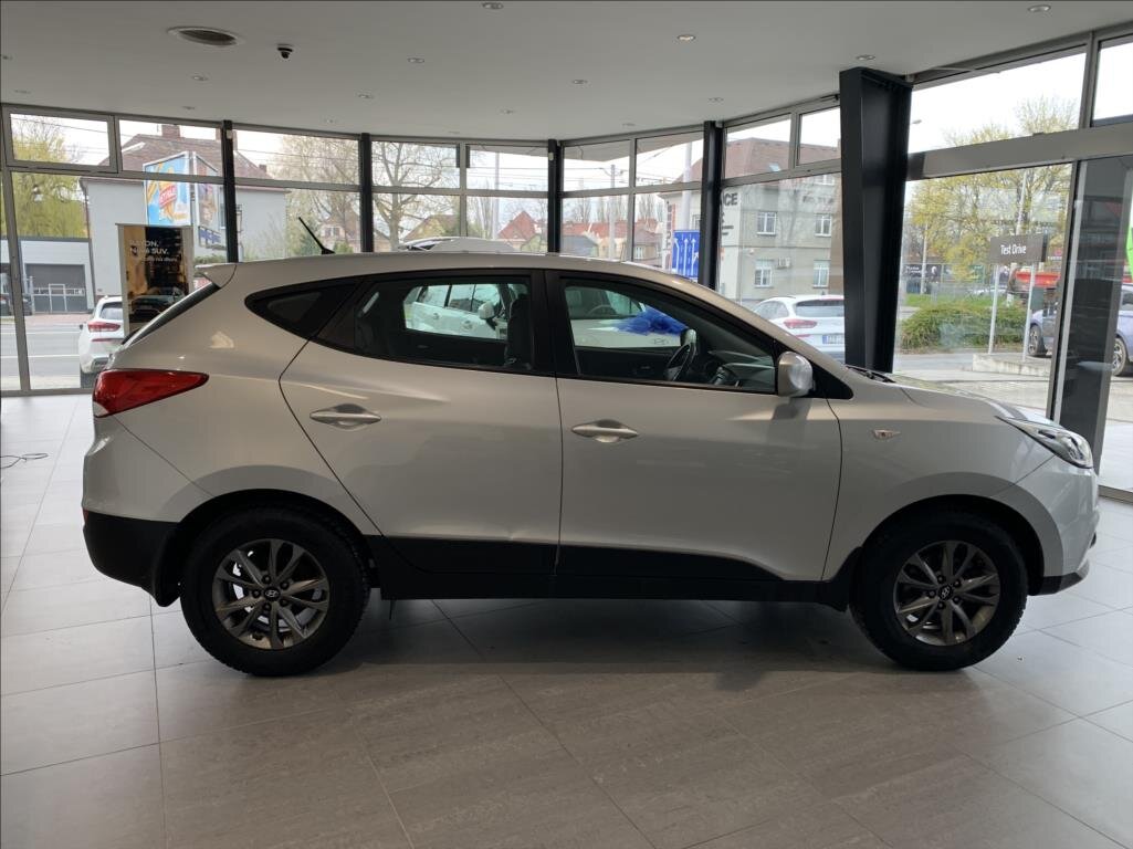 Hyundai ix35 SUV / Terénní 1,6 l 99 kw
