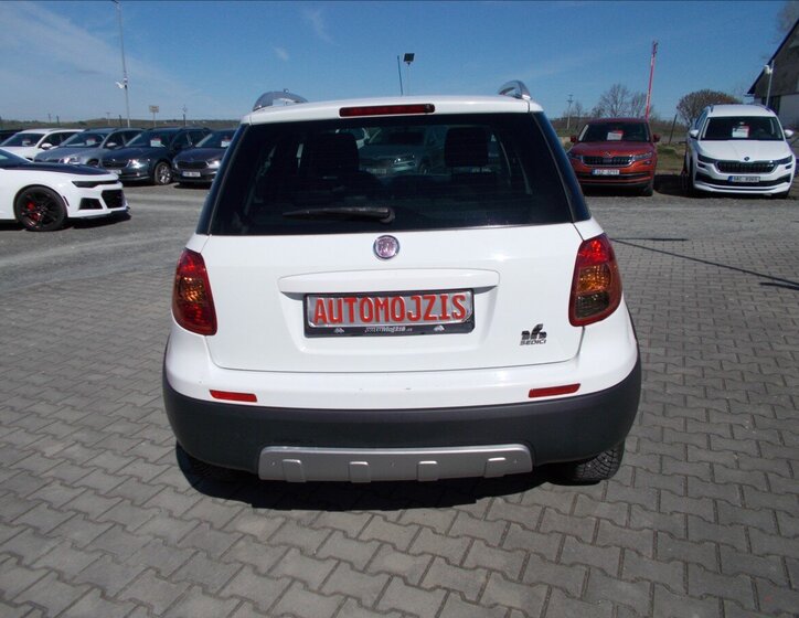 Fiat Sedici Hatchback 1,6 l 88 kw