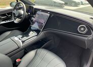 Mercedes-Benz EQE 18