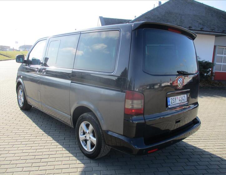 Volkswagen Multivan 31