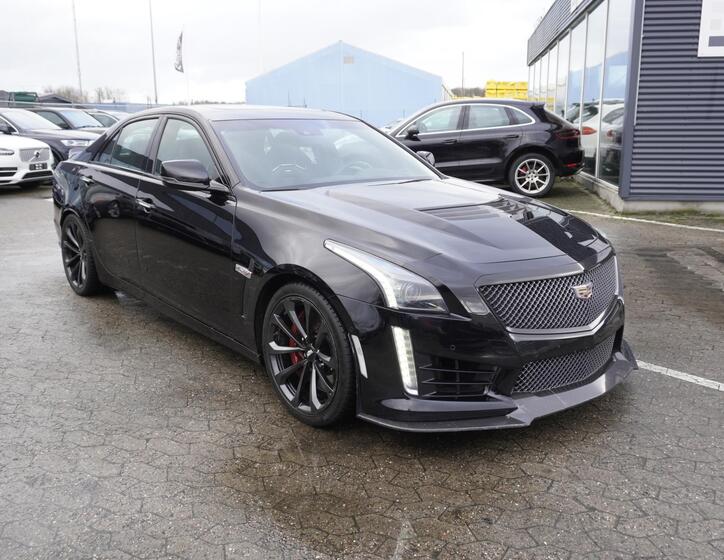 Cadillac CTS 1