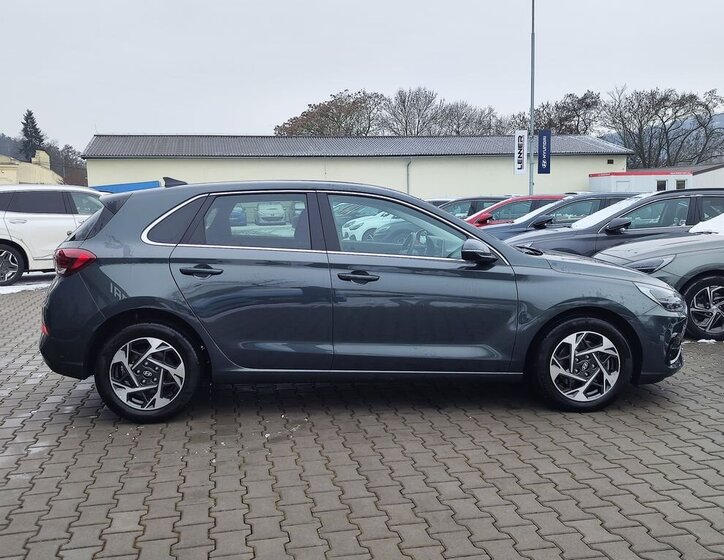 Hyundai i30 Hatchback 1,5 l 103 kw