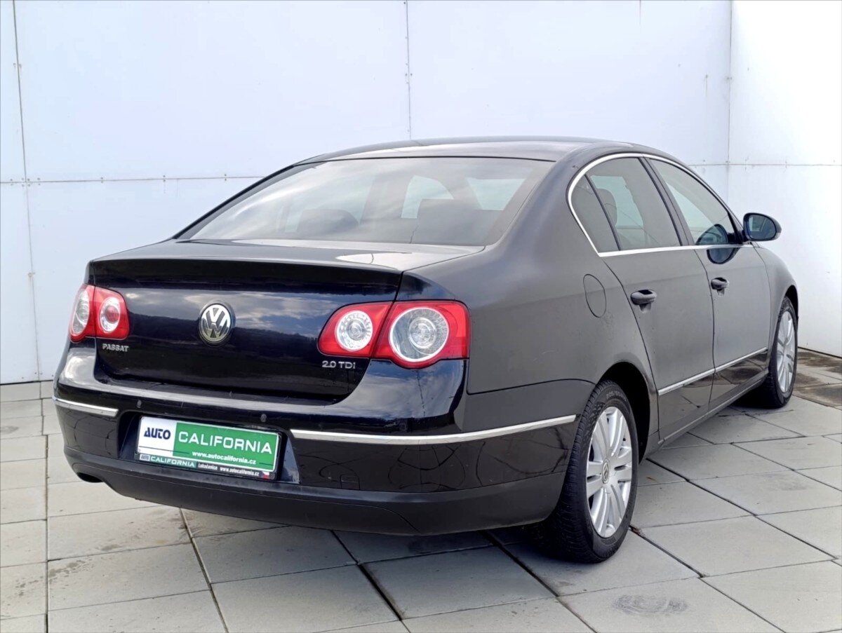 Volkswagen Passat Sedan 2,0 l 103 kw