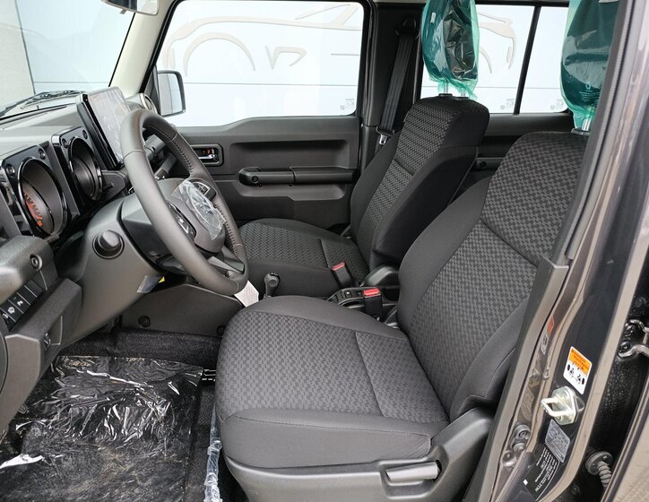 Suzuki Jimny SUV 1,5 l 75 kw