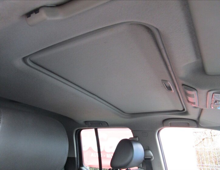 Nissan Navara Ostatní 2,5 l 126 kw