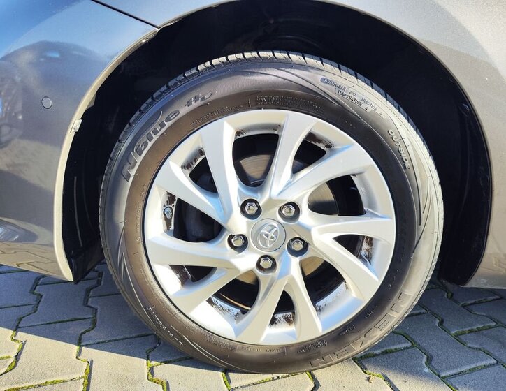 Toyota Auris 28