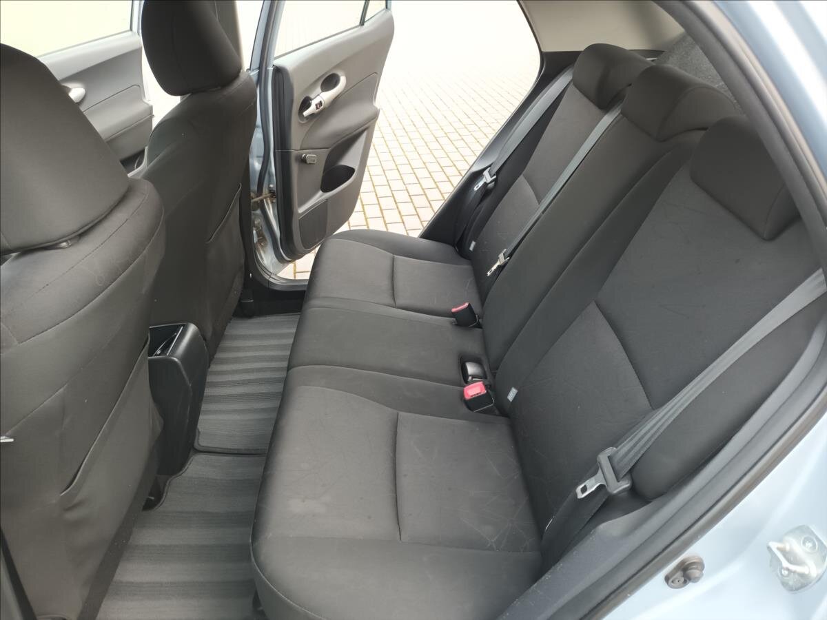 Toyota Auris Hatchback 1,4 l 66 kw