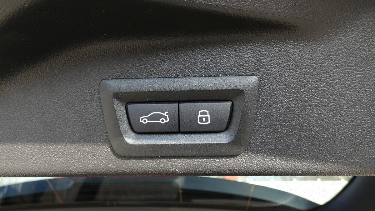 BMW X5 SUV / Terénní 3,0 l 210 kw