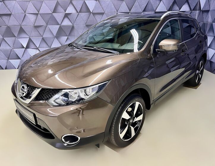Nissan Qashqai 1