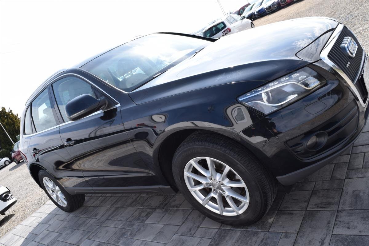 Audi Q5 SUV / Terénní 2,0 l 105 kw