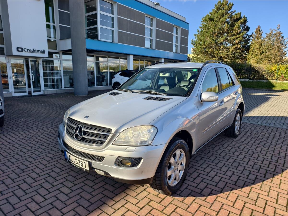 Mercedes-Benz Třídy M SUV 3,0 l 140 kw