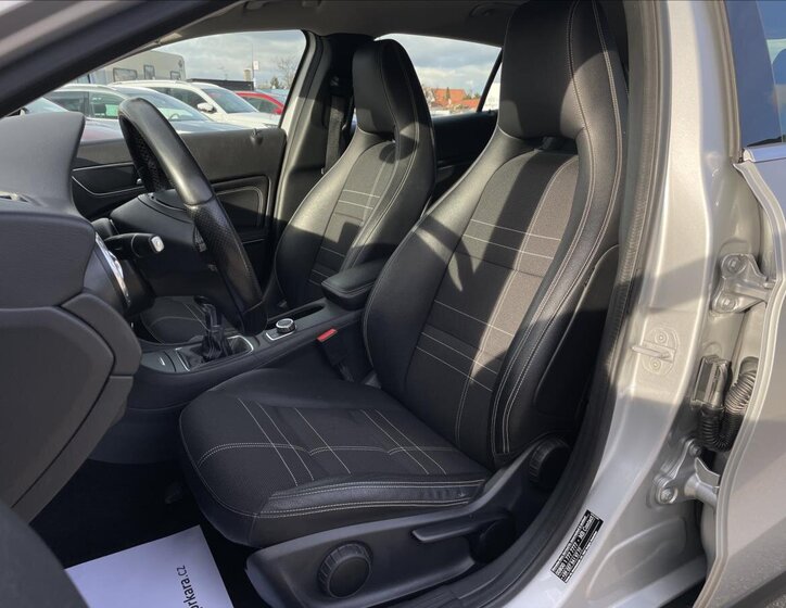 Mercedes-Benz GLA 19