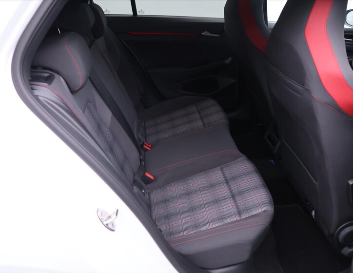 Volkswagen Golf Hatchback 2,0 l 180 kw