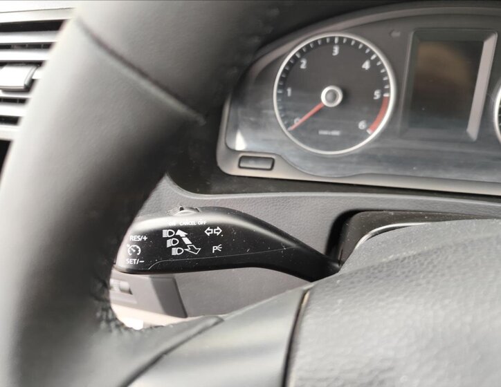 Volkswagen Transporter VAN-Minibus 2,0 l 84 kw