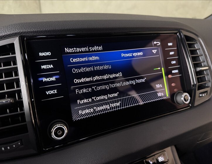 Škoda Karoq SUV 1,5 l 110 kw