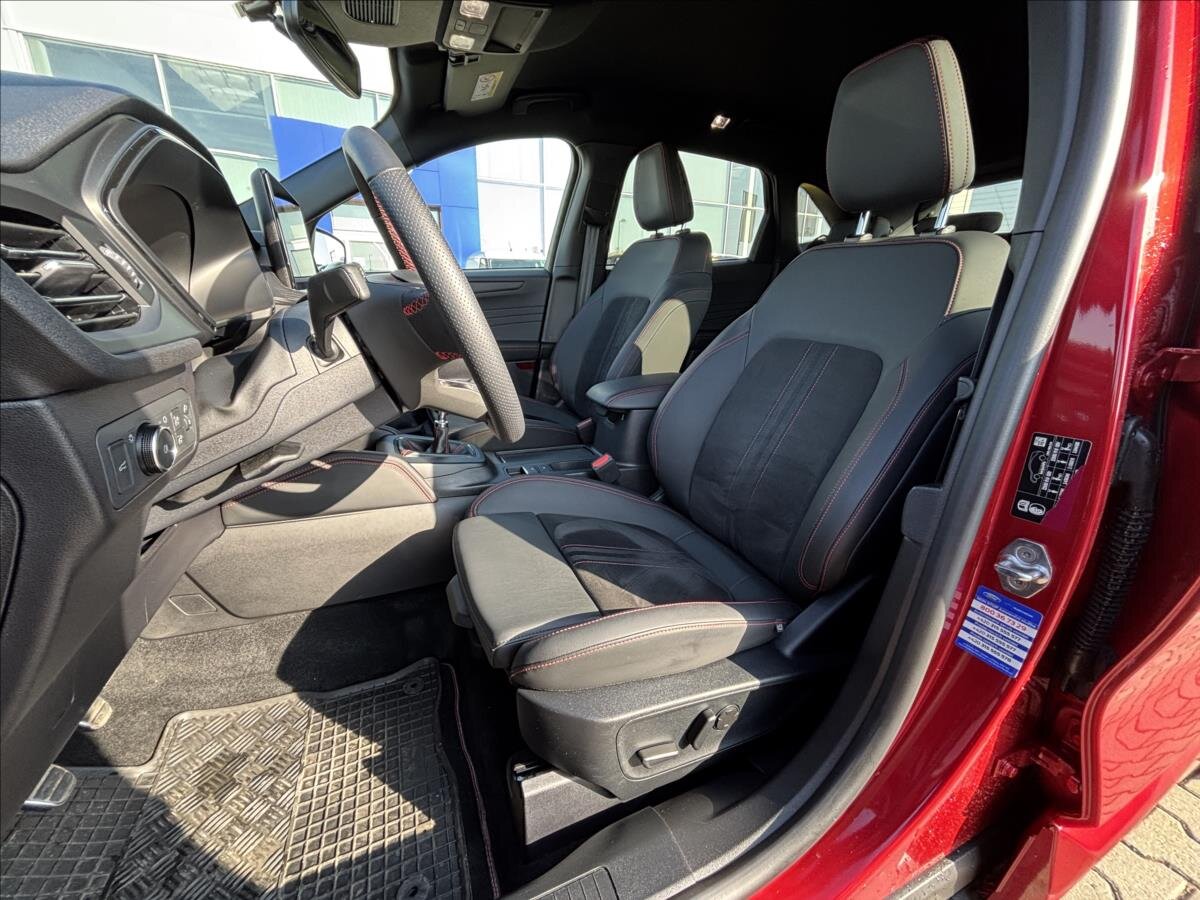 Ford Kuga SUV / Terénní 1,5 l 110 kw