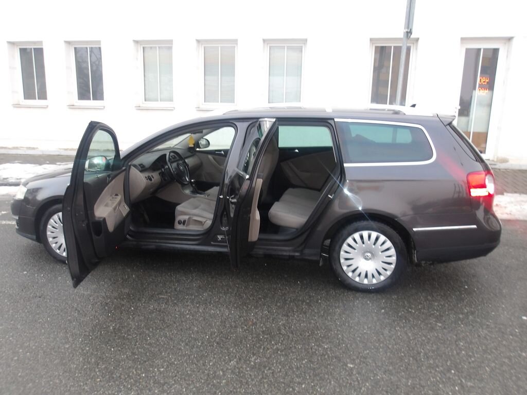 Volkswagen Passat Kombi 2,0 l 103 kw