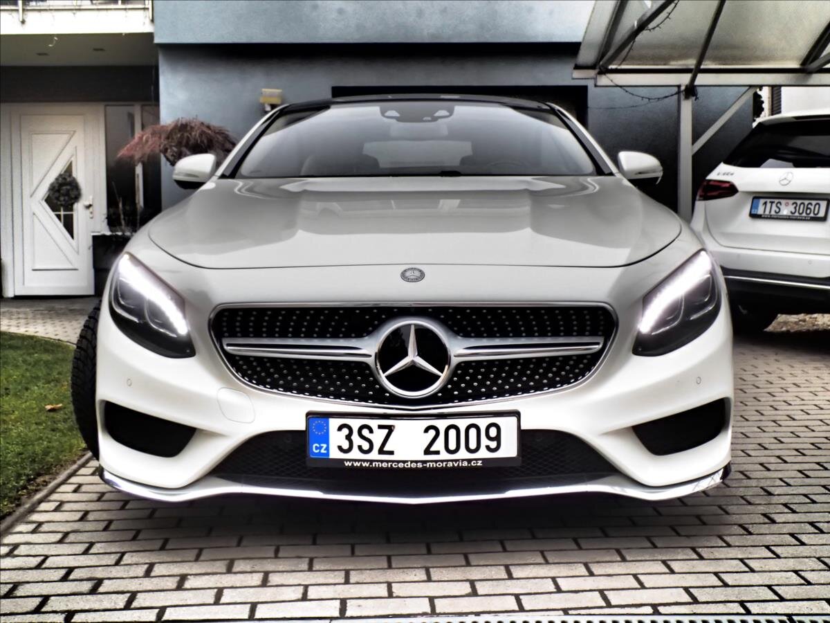Mercedes-Benz Třídy S Kupé 4,7 l 335 kw