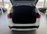 BMW X1 Kombi 1,5 l 103 kw