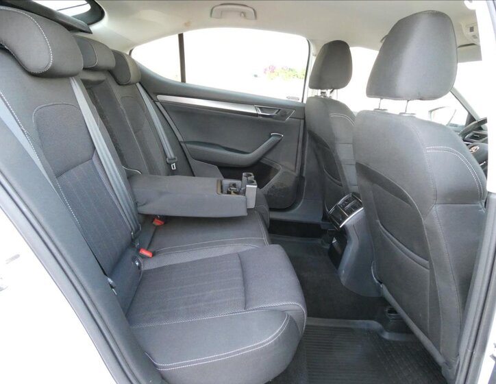 Škoda Superb Liftback 2,0 l 147 kw