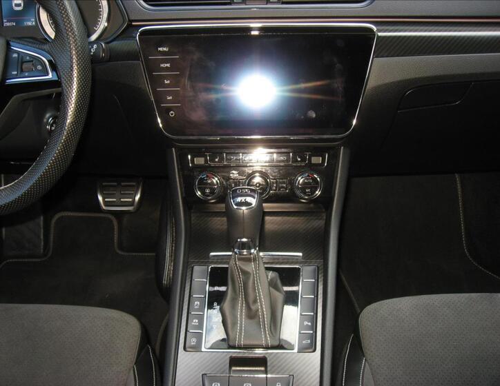 Škoda Superb 25