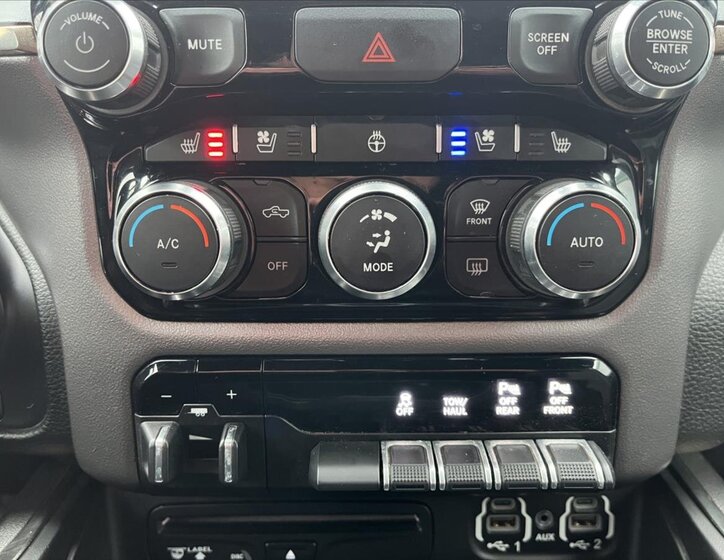 Dodge RAM 1500 Pick-up 5,7 l 291 kw