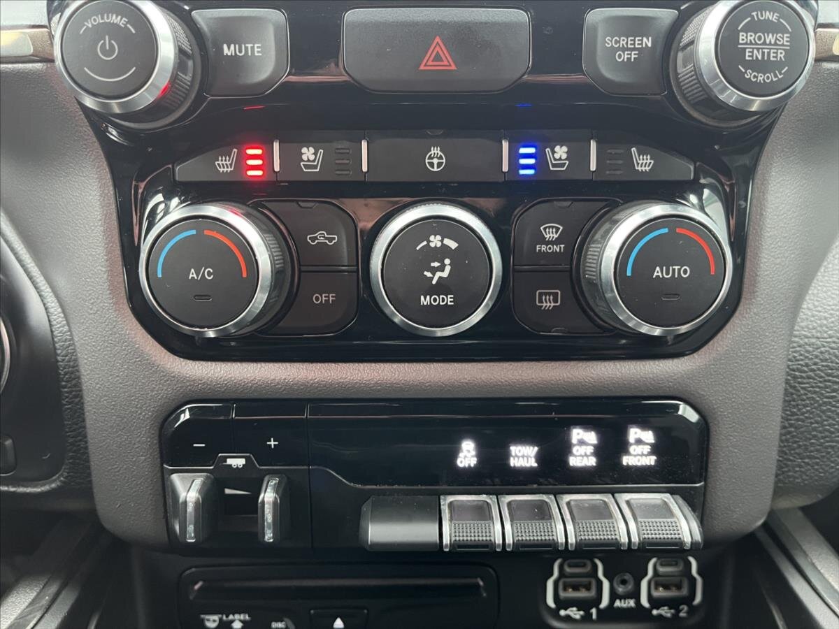 Dodge RAM 1500 Pick-up 5,7 l 291 kw