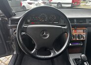 Mercedes-Benz 124 Kupé 1,9 l 100 kw