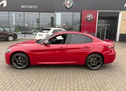 Alfa Romeo Giulia 4