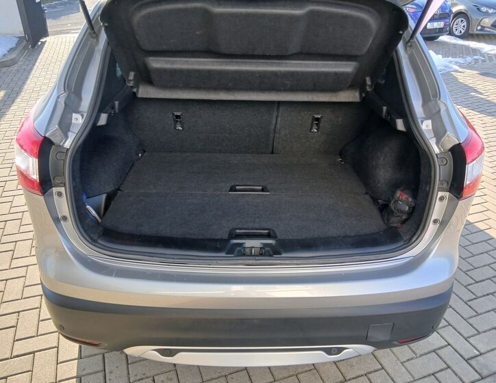 Nissan Qashqai SUV 1,6 l 120 kw