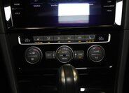 Volkswagen Golf Kombi 2,0 l 221 kw