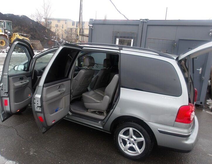 Volkswagen Sharan MPV 1,9 l 96 kw