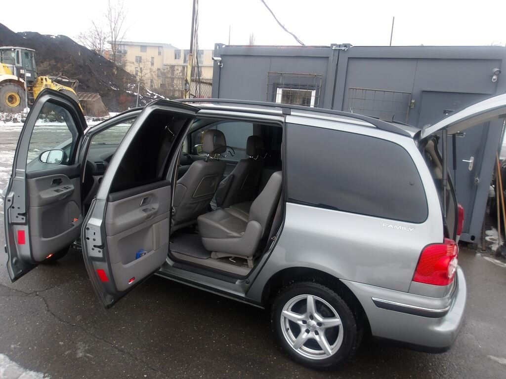 Volkswagen Sharan MPV 1,9 l 96 kw
