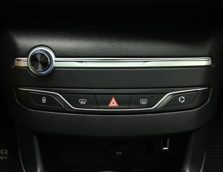 Peugeot 308 Kombi 1,5 l 96 kw