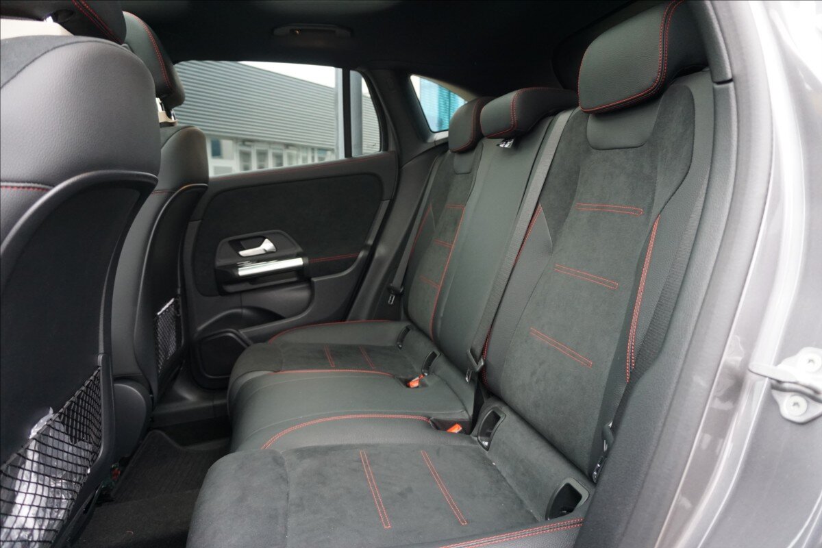 Mercedes-Benz GLA SUV 2,0 l 165 kw