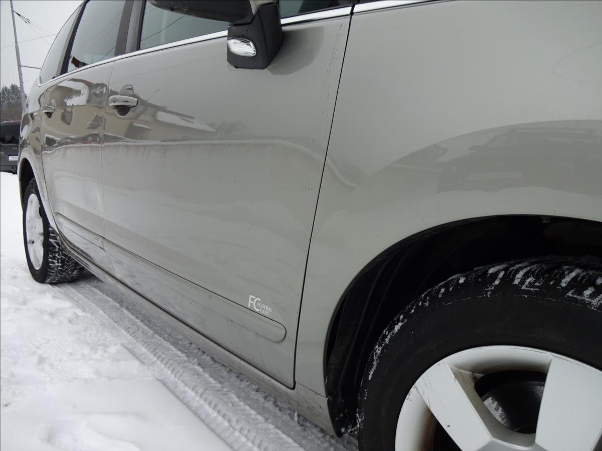 Peugeot 5008 MPV 1,6 l 115 kw