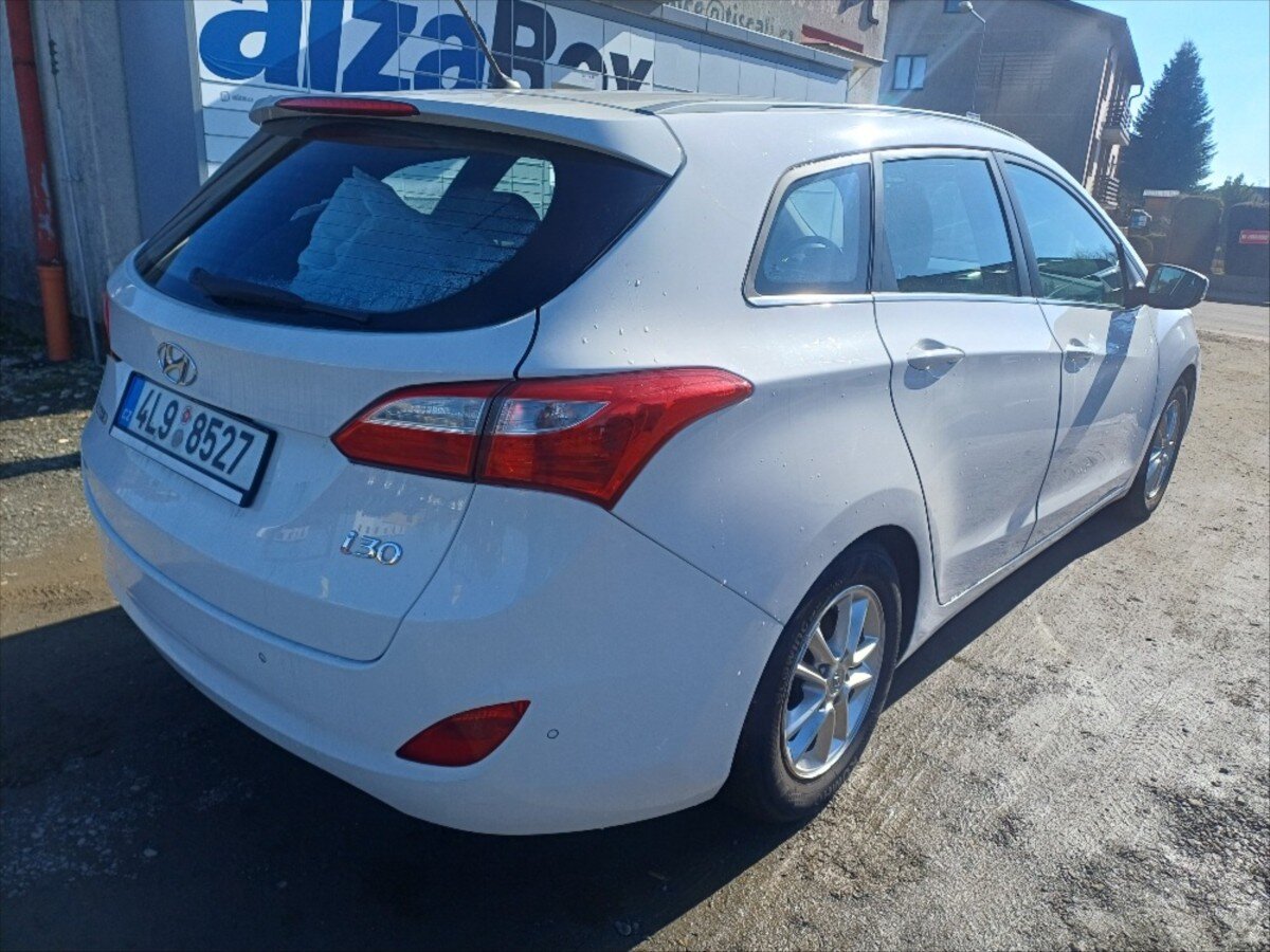 Hyundai i30 Kombi 1,6 l 81 kw