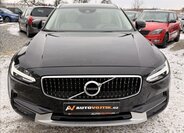 Volvo V90 2