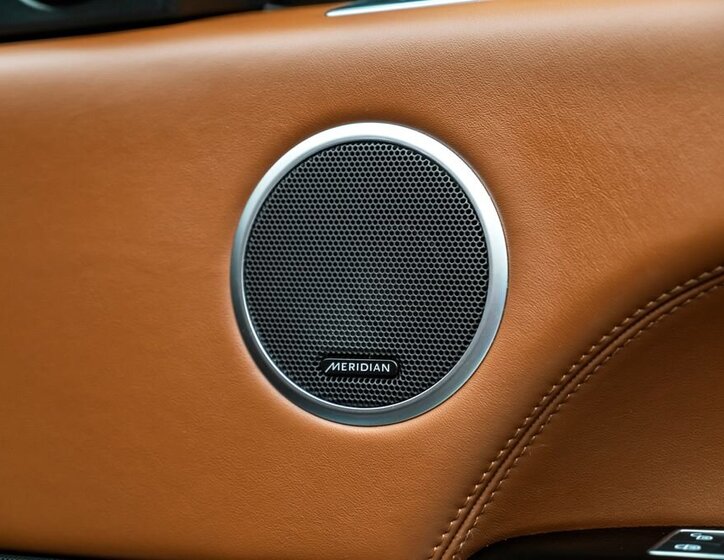 Land Rover Range Rover SUV 4,4 l 250 kw