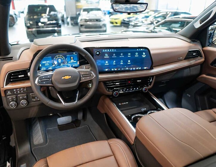 Chevrolet Tahoe SUV 6,2 l 313 kw