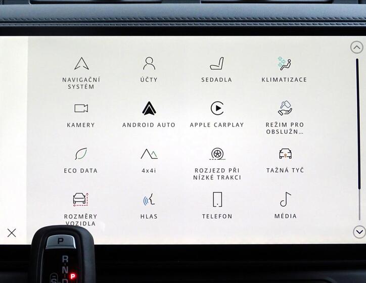 Land Rover Defender 19