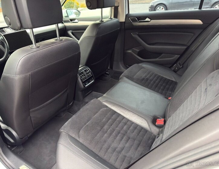 Volkswagen Passat Sedan 0,0 110 kw