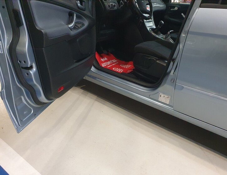 Ford Galaxy MPV 2,0 l 107 kw