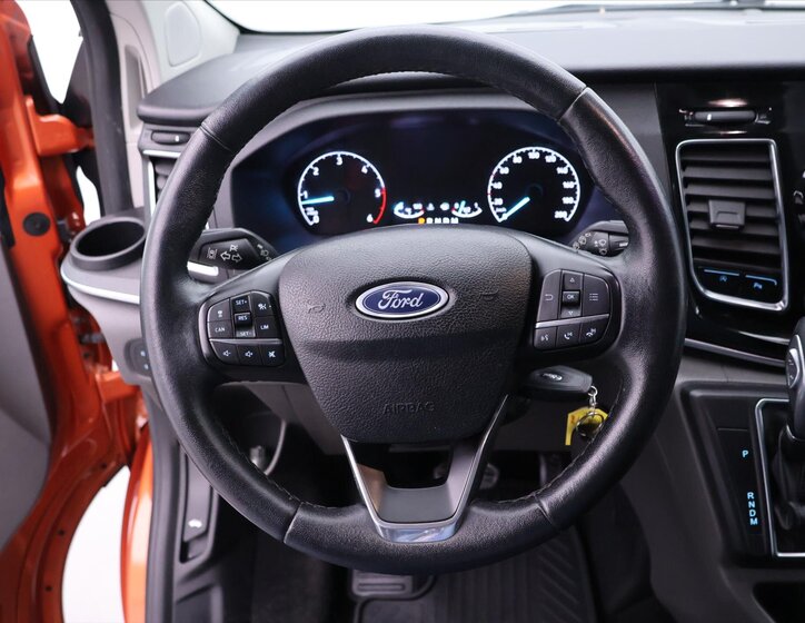 Ford Tourneo Custom Kombi 2,0 l 125 kw