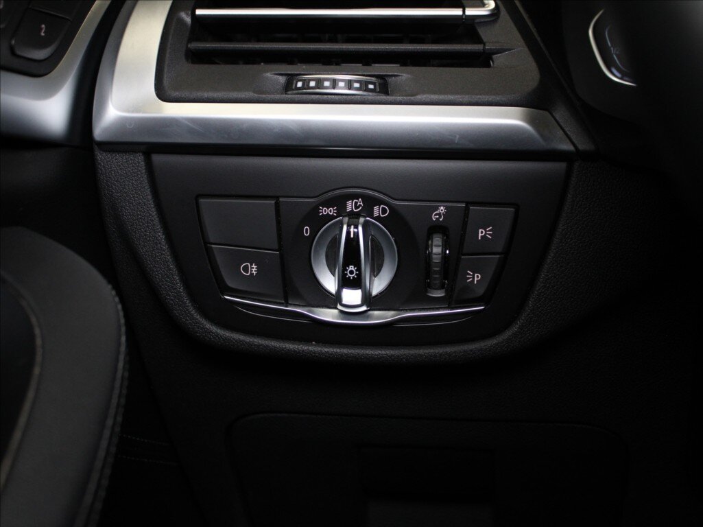 BMW X3 SUV / Terénní 2,0 l 215 kw