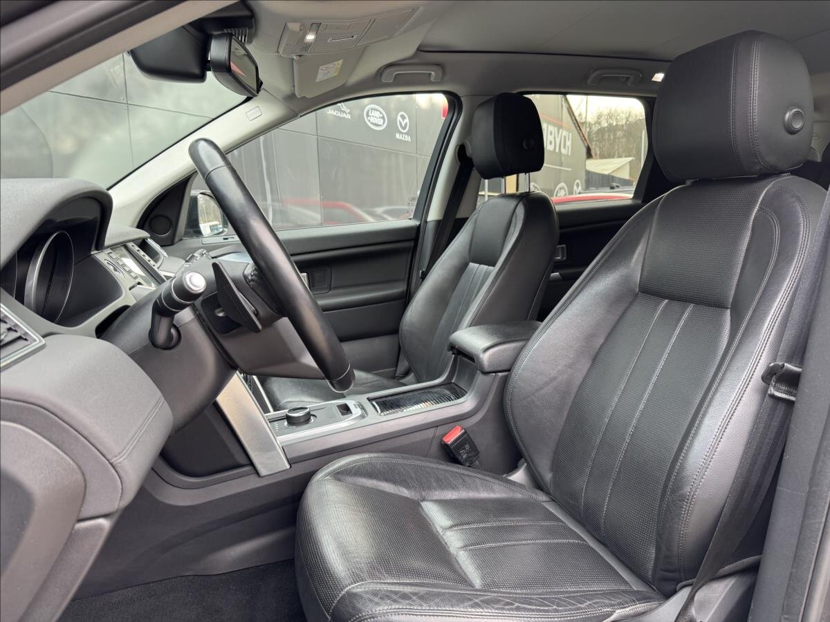 Land Rover Discovery Sport SUV / Terénní 2,0 l 132 kw