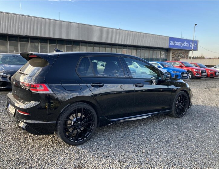 Volkswagen Golf Hatchback 2,0 l 245 kw